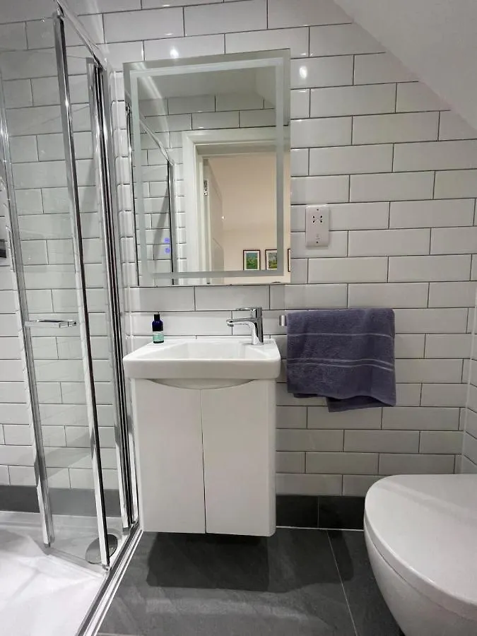 Stunning 3Bd Maisonette Wbalcony - Old Street! London 0*,  United Kingdom